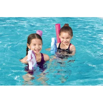 Kolorowy piankowy makaron do pływania dla początkujących