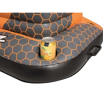 Praktyczna lodówka Bestway 43191 używana na plaży