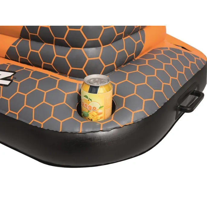 Praktyczna lodówka Bestway 43191 używana na plaży