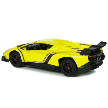 Auto Lamborghini Veneno RC w intensywnym żółtym kolorze widok z boku