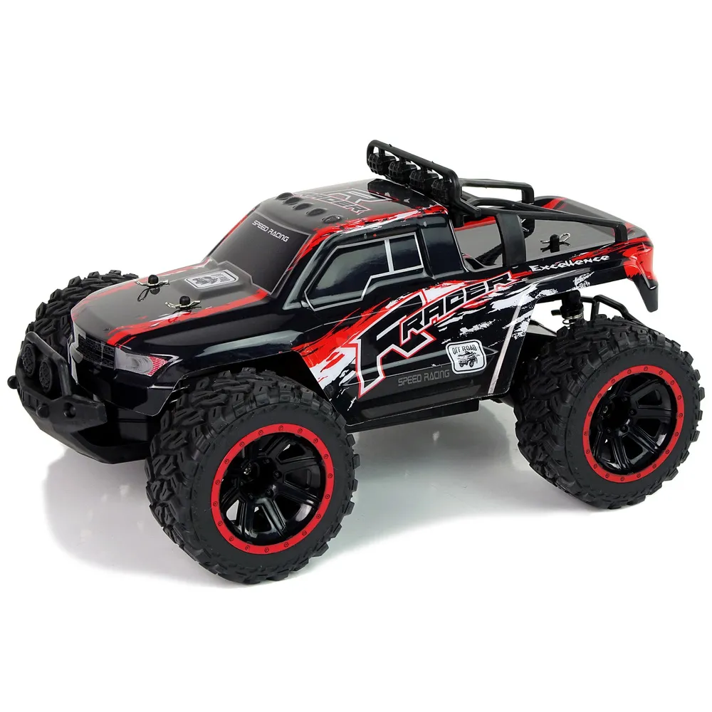 Model RC Off-Road z amortyzatorami podczas jazdy po kamieniach