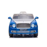 Detal deski rozdzielczej samochodzika Bentley Mulsanne na akumulator