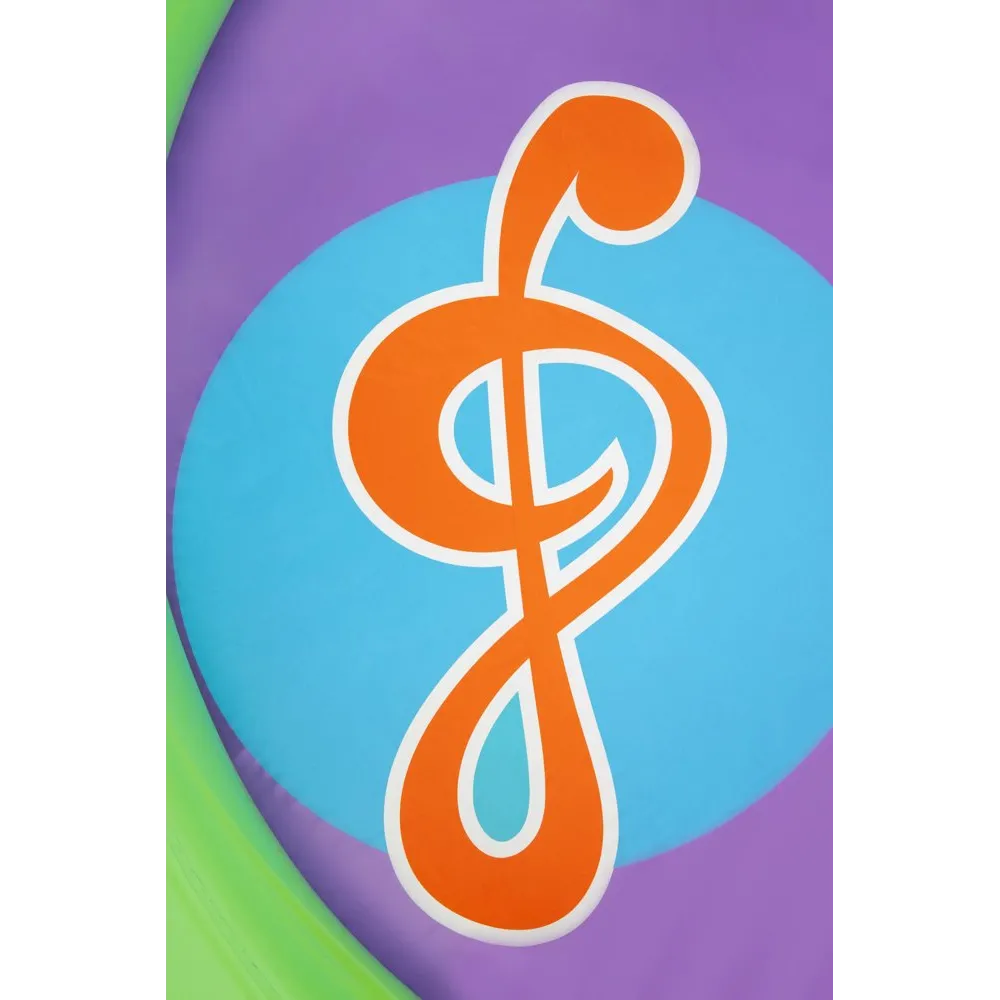 dziecko na zjeżdżalni w ogrodowym placu zabaw wodnym Bestway