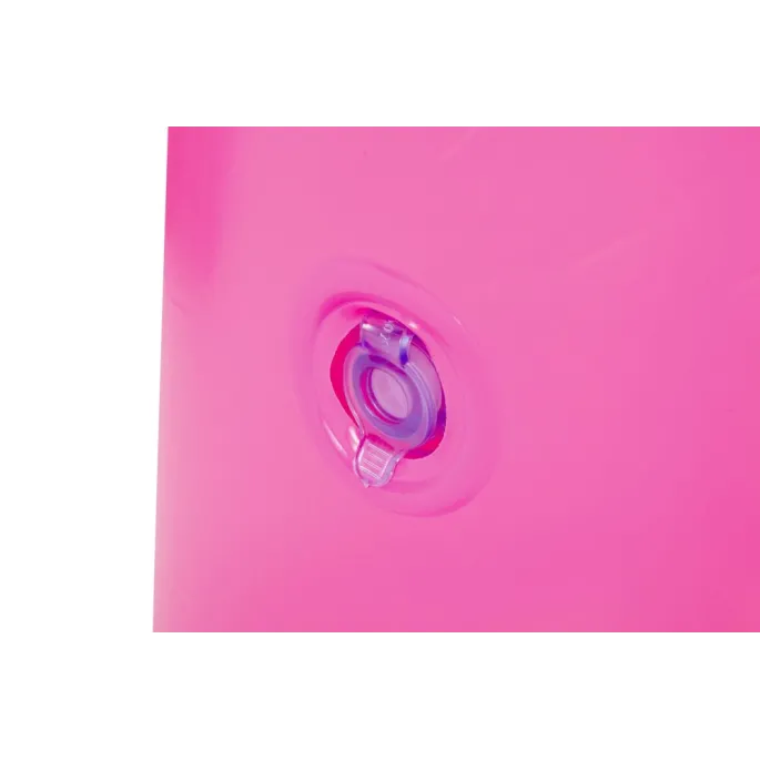 Rodzinna zabawa z fontanną wodną flaming Bestway 52382 podczas imprezy plenerowej