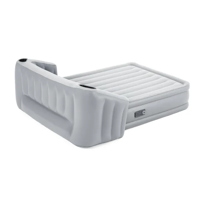 Zestaw dmuchanego materaca z pompką i łatką naprawczą na podłodze