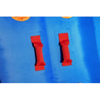 Dzieci bawiące się na dmuchanej zjeżdżalni Bestway 53381