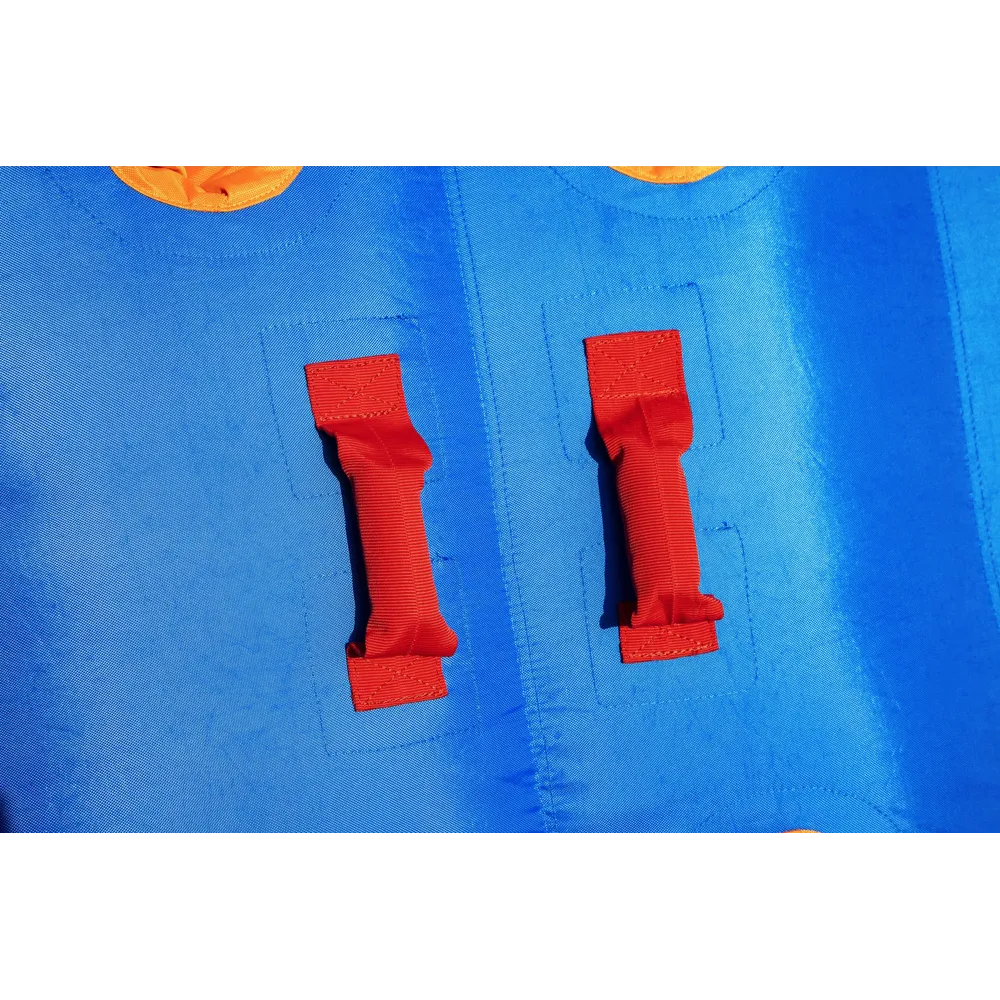 Dzieci bawiące się na dmuchanej zjeżdżalni Bestway 53381