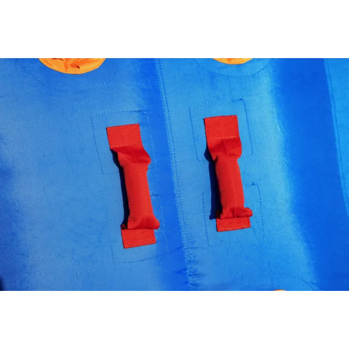 Dzieci bawiące się na dmuchanej zjeżdżalni Bestway 53381