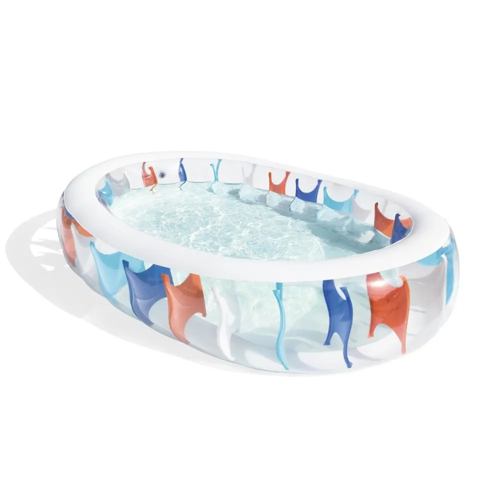 Basen Bestway 54066 napełniony wodą w słoneczny dzień