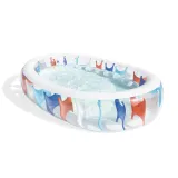 Basen Bestway 54066 napełniony wodą w słoneczny dzień