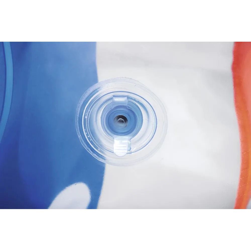 Przestronny basen ogrodowy dla całej rodziny