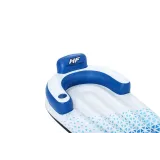 Dmuchany materac Bestway gotowy do pływania w basenie