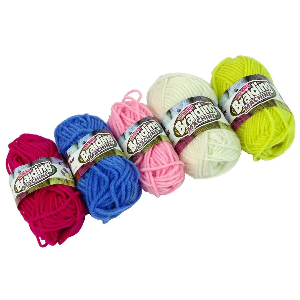 Wybór pięciu kolorowych motków muliny w zestawie kreatywnym