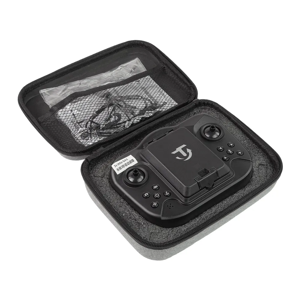 Dron czarny podczas lotu na świeżym powietrzu