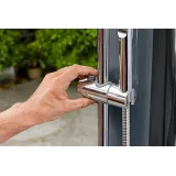 Wytrzymała konstrukcja prysznica solarnego Bestway 35L