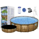 Stelażowy basen ogrodowy Bestway 488 x 122 cm na zielonym trawniku