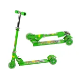 Trójkołowa hulajnoga dziecięca z zielonym wykończeniem i świecącymi kołami LED