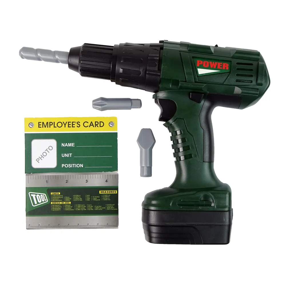 zbliżenie na realistyczną dziecięcą wiertarkę na baterie