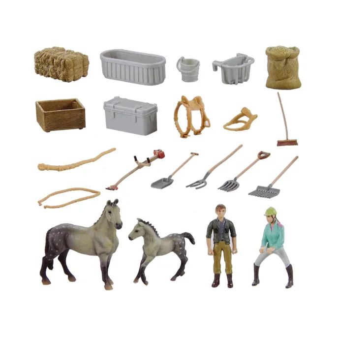 Szczegółowy zestaw farma z końmi i akcesoriami do zabawy