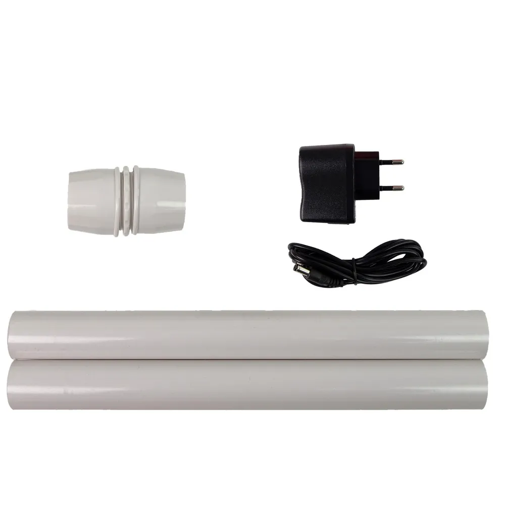 Świąteczna ozdoba w formie latarni z prezentami i klimatem Bożego Narodzenia