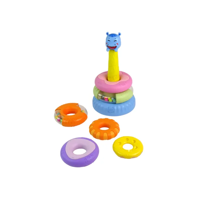 Zbliżenie na wielokolorowe obręcze zabawki edukacyjnej dla maluchów