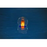 Estetyczny dozownik chemii Bestway 58699 na tle wody basenowej