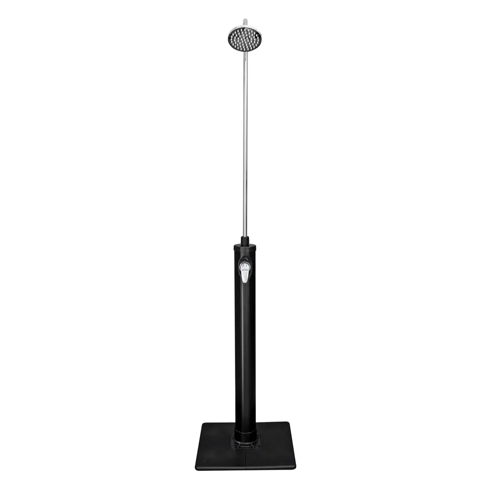 Ogrodowy prysznic solarny Bestway przygotowany do użycia przy basenie