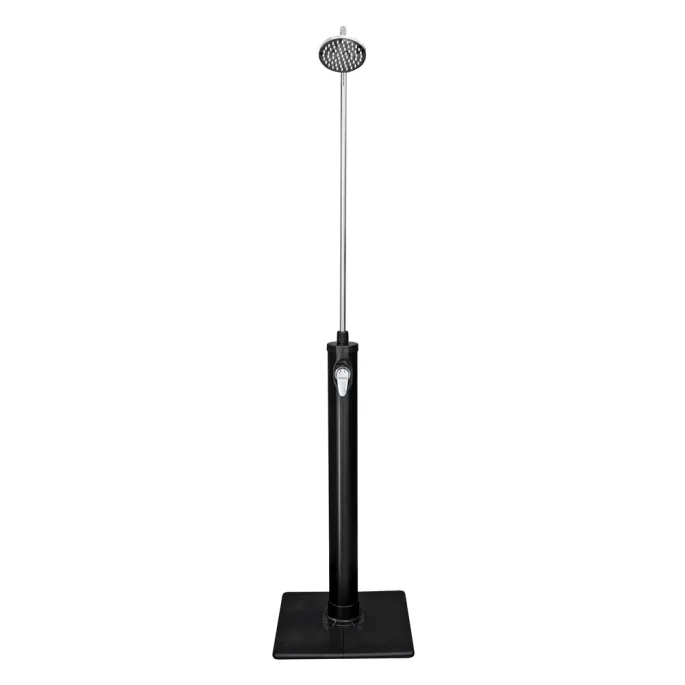 Ogrodowy prysznic solarny Bestway przygotowany do użycia przy basenie