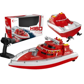 Czerwona łódź HI60 zdalnie sterowana płynąca po wodzie