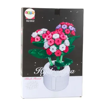 Realistyczny model kwiatów z klocków w pastelowych kolorach i doniczce