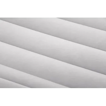 Widok materaca Bestway 67628 gotowego do użycia na kempingu