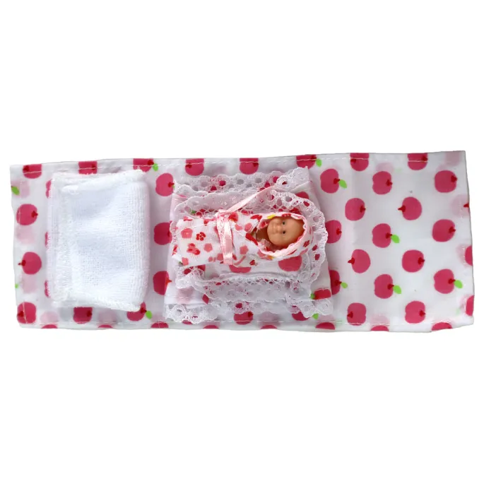 Biały piesek z czarnymi plamkami i czerwoną kokardą dla lalek