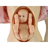 Lalka edukacyjna dla dzieci powyżej 3 roku życia