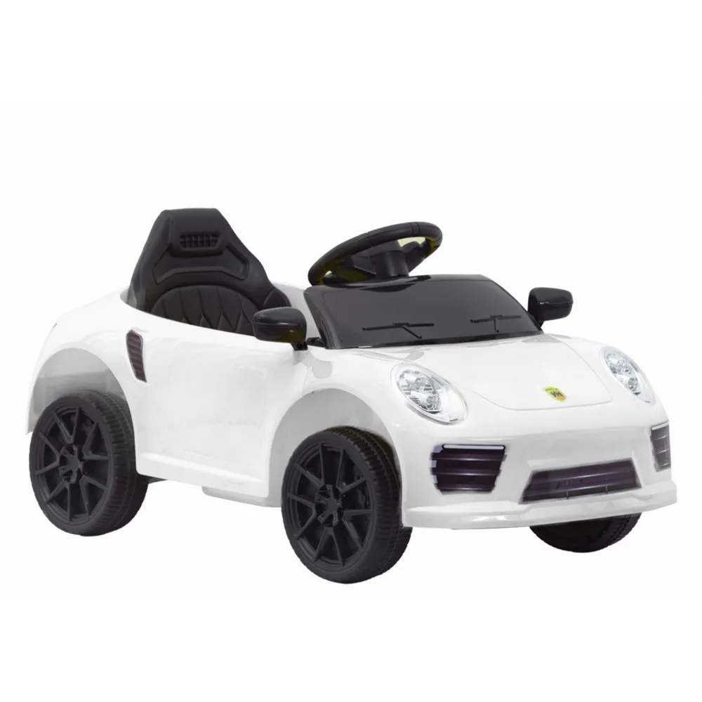 Białe auto na akumulator dla dzieci z wygodnym miejscem do siedzenia