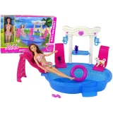 Lalka z akcesoriami i basenem do zabawy na lato