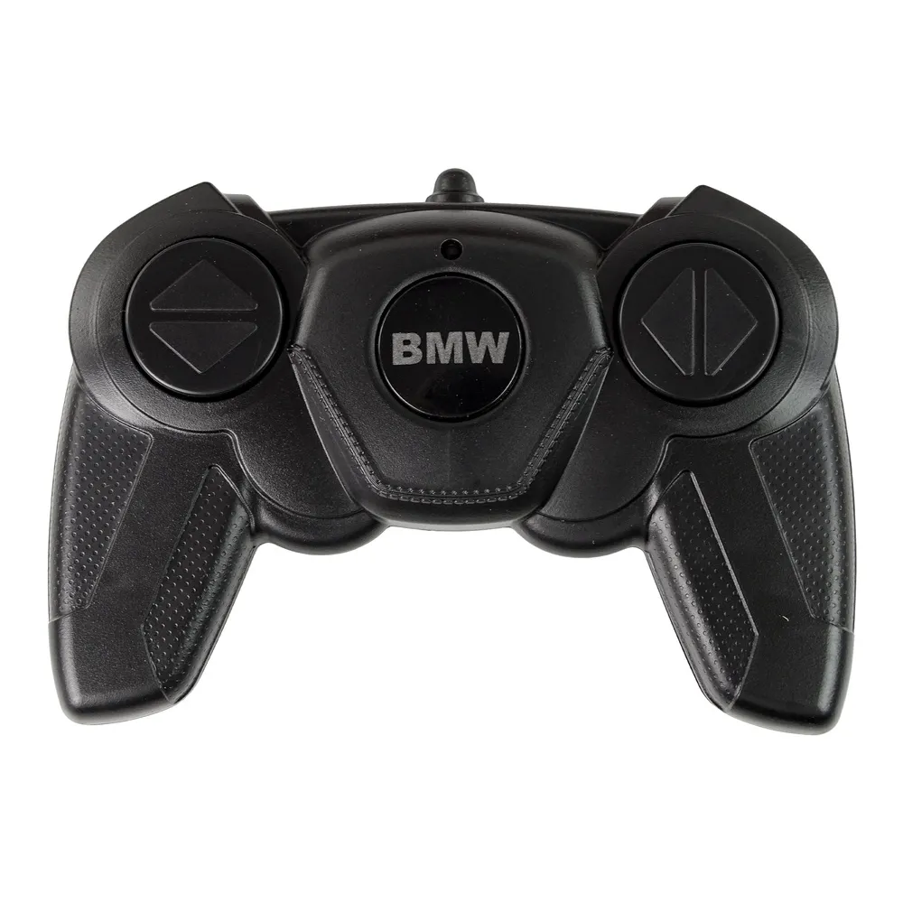 Komplet zestawu Porsche Macan Turbo R/C z pilotem i instrukcją