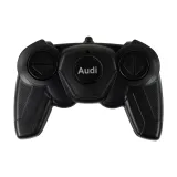 Zbliżenie na przednie reflektory Audi R8 R/C białego