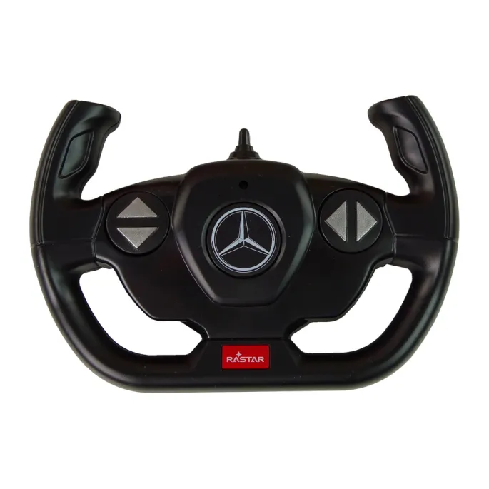 Szczegółowe ujęcie świecących świateł LED w ciężarówce Mercedes Rastar