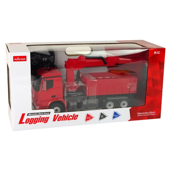 Zestaw: ciężarówka z chwytakiem, pilot i instrukcja widoczne w opakowaniu