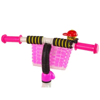 Zbliżenie na koła EVA i akcesoria roweru trójkołowego PRO100