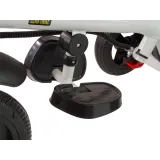 Praktyczne schowki i torba na akcesoria w rowerku trójkołowym dla malucha