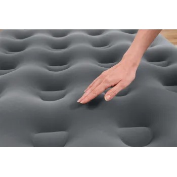 Materac z wygodną, welurową powierzchnią do odpoczynku