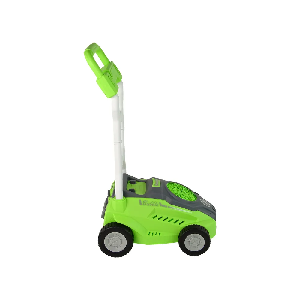 Kosiarka do baniek mydlanych z akcesoriami na tle trawnika