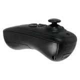 pilot do zdalnie sterowanego odrzutowca w dłoni użytkownika