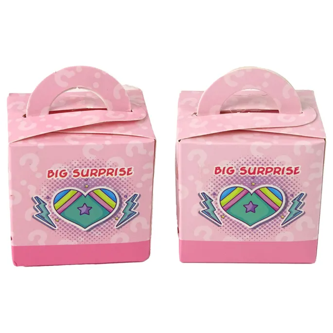 Akcesoria do makijażu dla dzieci w praktycznym kuferku z szufladkami