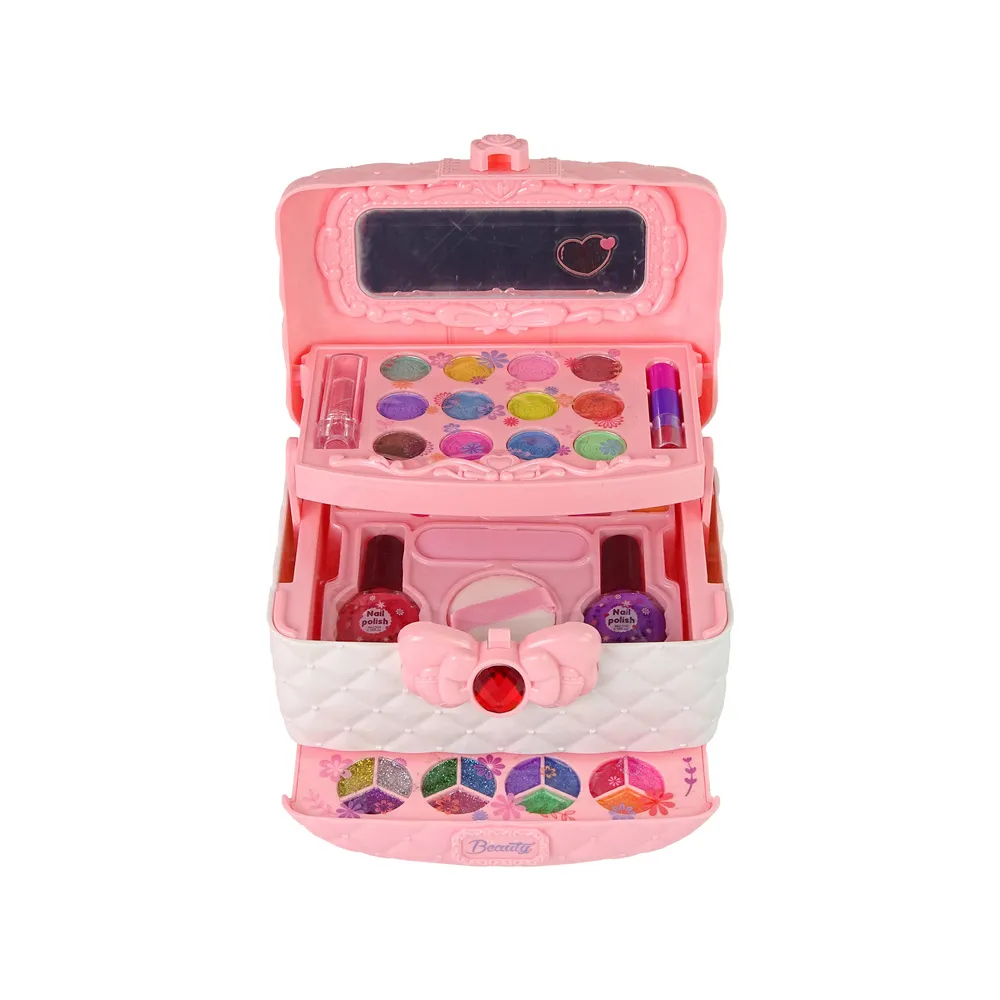 Bogaty komplet do stylizacji w kompaktowym kuferku dla dziewczynki