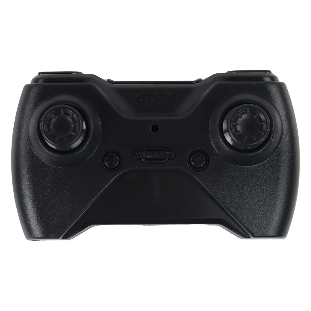 Biały samolot RC 4D-G2 w locie w pomieszczeniu z widocznymi światłami LED