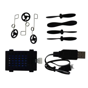 Zestaw akcesoriów do samolotu RC 4D-G4 obok modelu