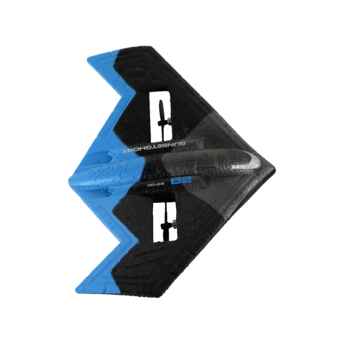 Samolot R/C 4D-G4 startujący z trawnika