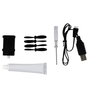 Model zdalnie sterowanego samolotu 4D-G7 na świeżym powietrzu